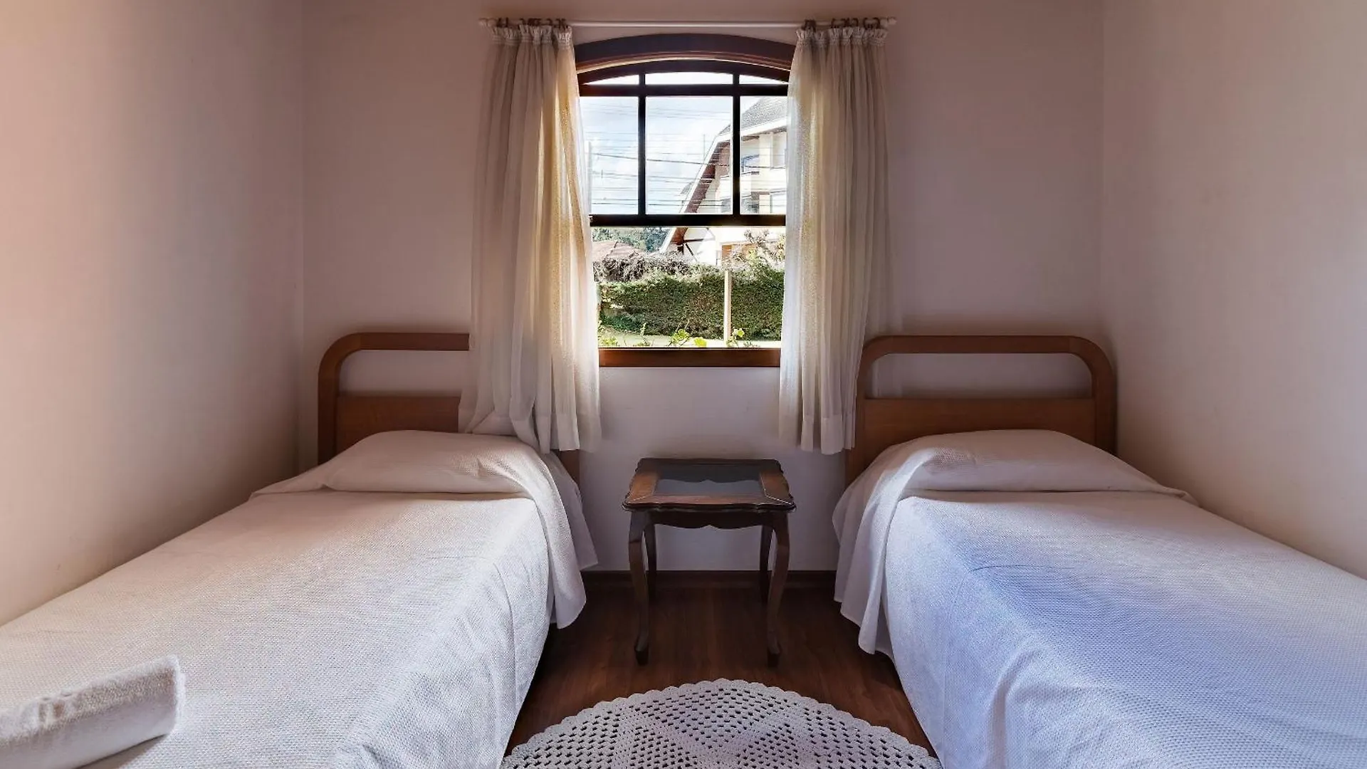 Holiday home Casa Espacosa C/Lareira Em Campos Do Jordao Ras175 Brazil